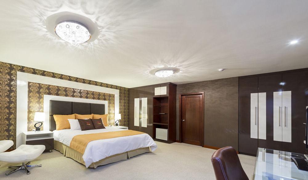 Casben Hotel Loja Zewnętrze zdjęcie