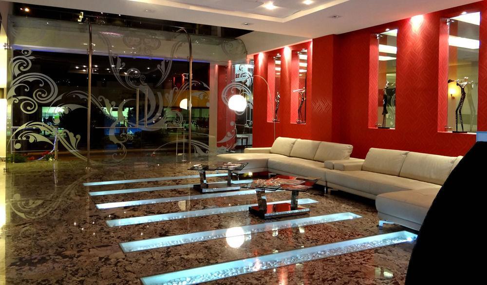 Casben Hotel Loja Zewnętrze zdjęcie