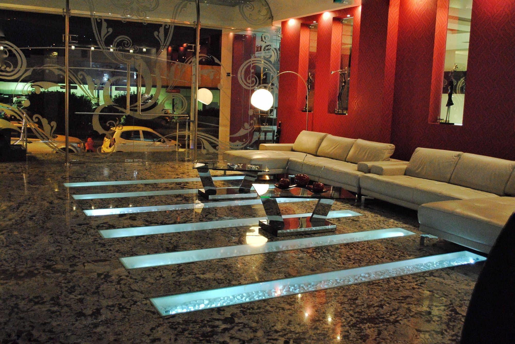 Casben Hotel Loja Zewnętrze zdjęcie