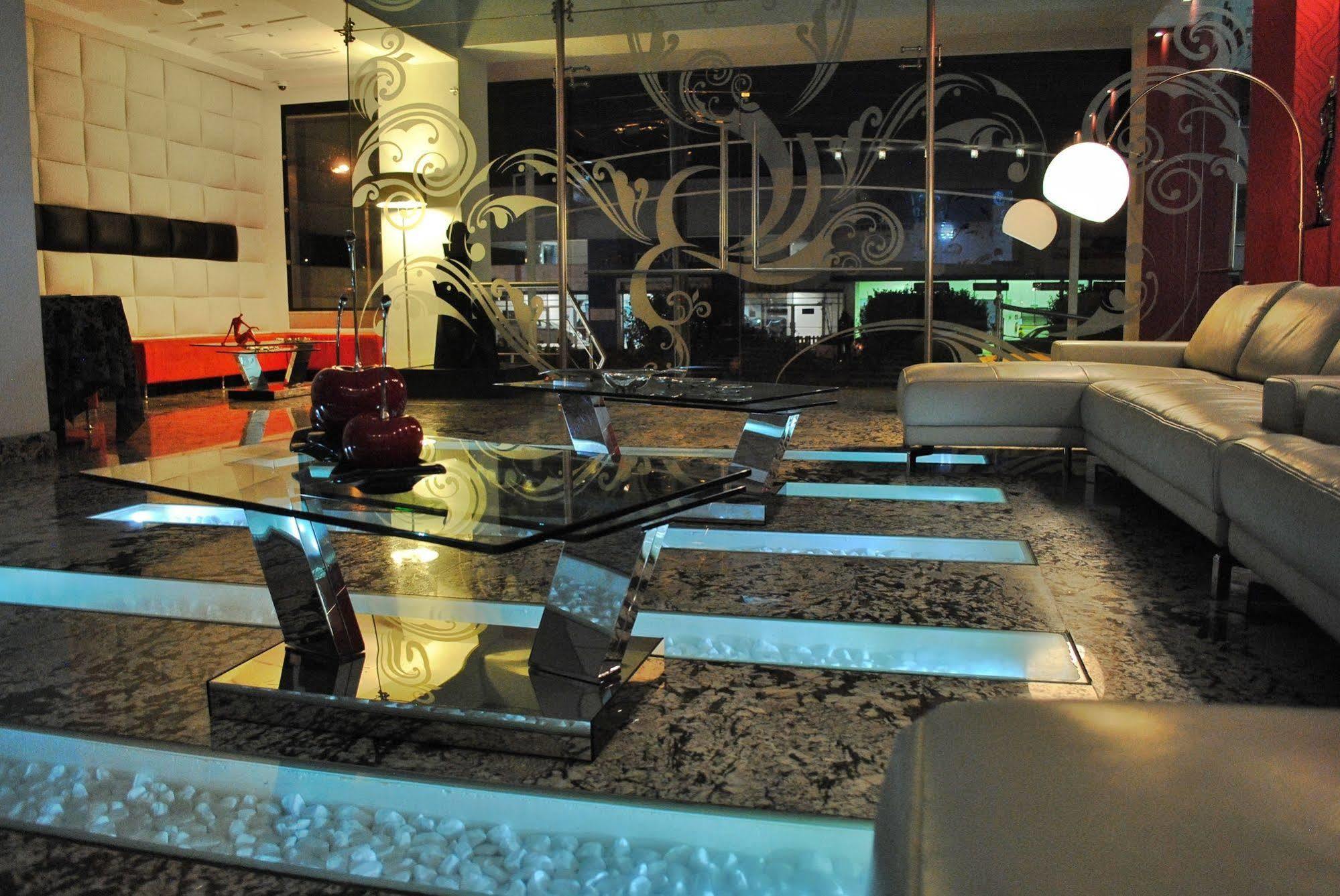 Casben Hotel Loja Zewnętrze zdjęcie